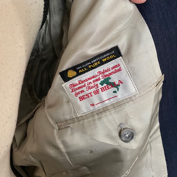 Sold!!!!!Neiman Marcus Navy Blue Pin Striped Blazer - Picture 13 of 14